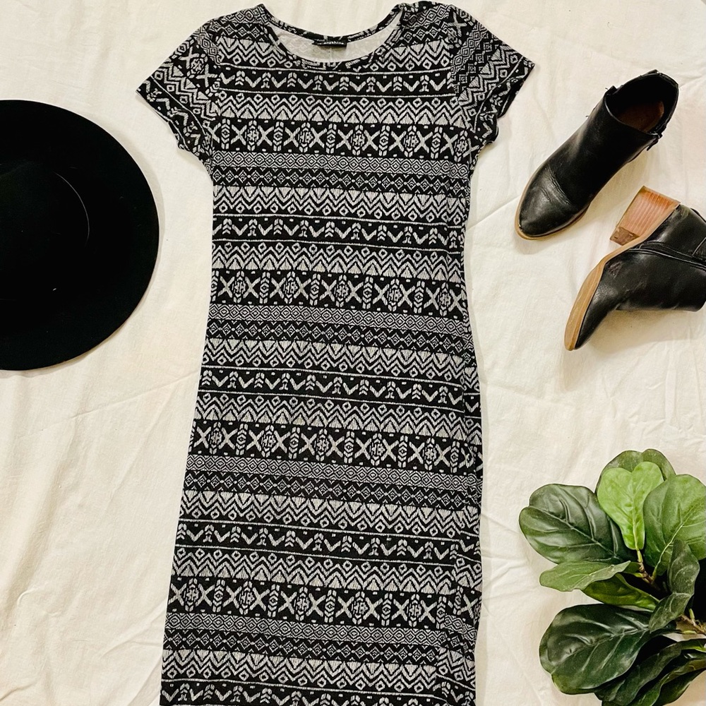 Say Anything Fitted Black and grey patterned dress